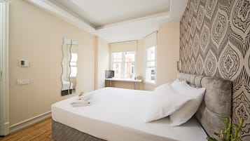 Family Apartment, 1 Bedroom | 1 bedroom, premium bedding, pillowtop beds, in-room safe