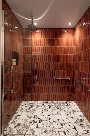 Signature Double Room | Bathroom