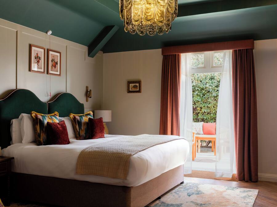 Habitació doble destacada | Roba de llit hipoal·lergògena i minibar amb articles gratuïts