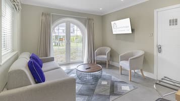 Family Room | Living area | TV