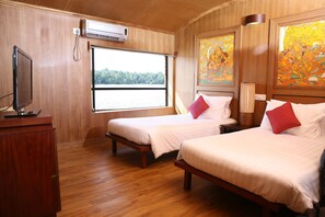View from room - The Leela Ashtamudi, A Raviz Hotel (Kollam)