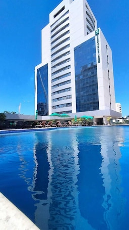 Fachada del alojamiento. Quality Hotel & Suites São Salvador