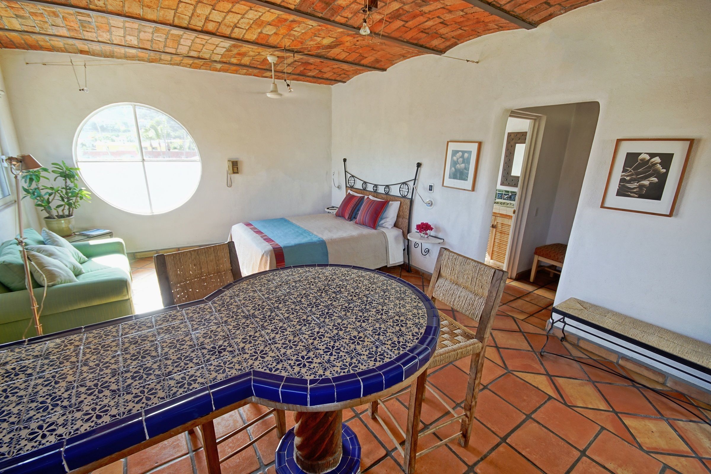 junior suite, 1 queen bed | 1 bedroom, free wifi, bed sheets