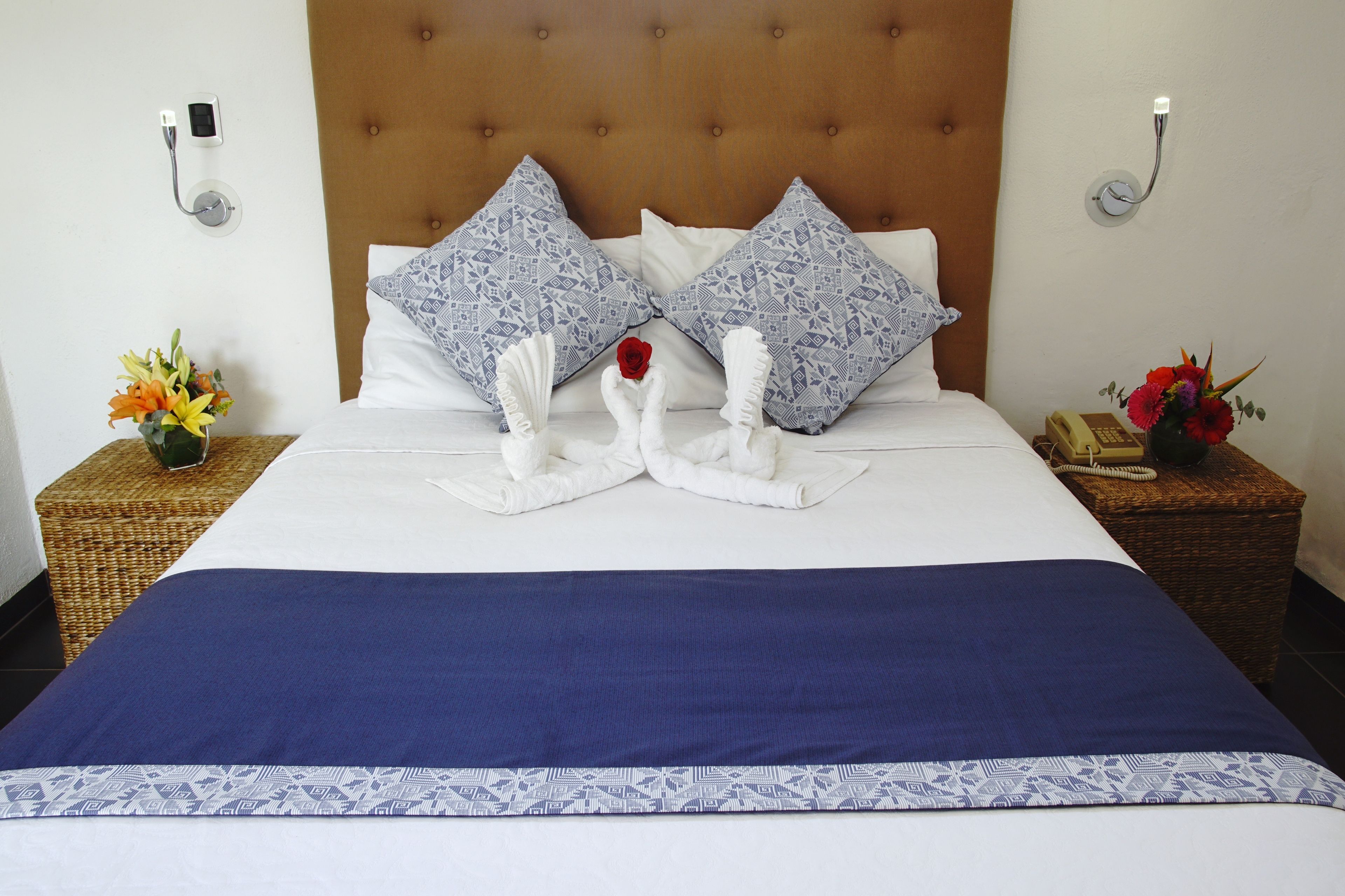 Standard Room, 1 Queen Bed | Free WiFi, bed sheets