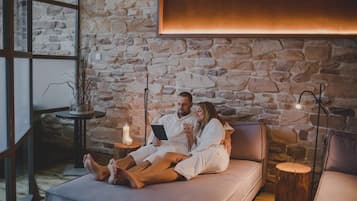 Couples treatment room(s), sauna, hot tub, steam room, body treatments