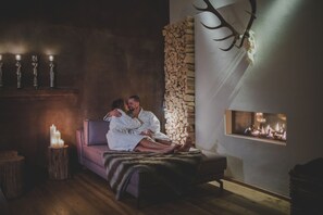 Couples treatment rooms, sauna, hot tub, steam room, body treatments - Kunzmann's Hotel (Bad Bocklet)
