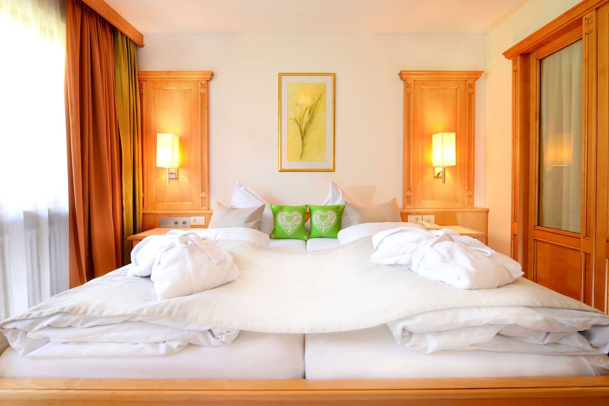 classic double room | 1 bedroom, premium bedding, select comfort beds, in-room safe