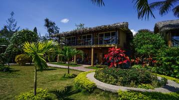 Mặt tiền nơi lưu trú