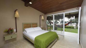 Phòng Suite Junior, quang cảnh biển | Bộ đồ giường kháng dị ứng, két bảo mật tại phòng, bộ trải giường