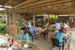 Breakfast area - Hotel Kundalini (Manglaralto)