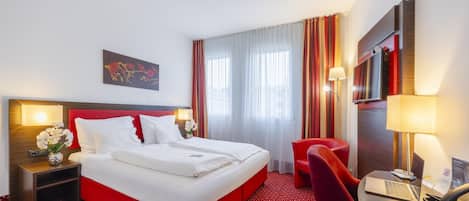 Comfort Room, 1 Double Bed, Courtyard View