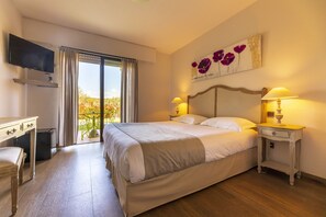 Chambre Double Supérieure Terrasse / Vue Jardin