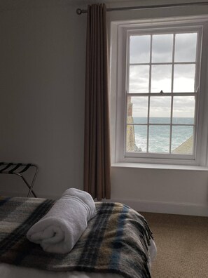 Standard Double Room, Shared Bathroom, Sea View