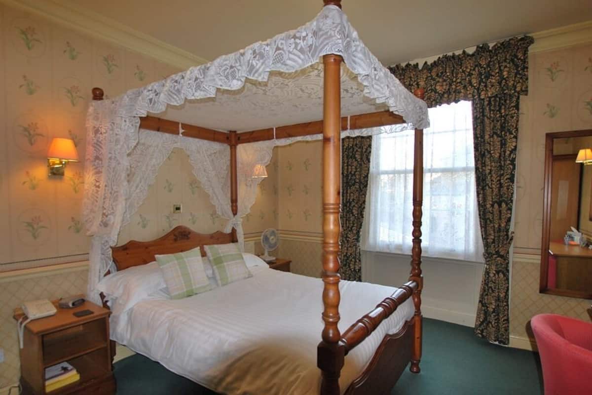 Deluxe Double Room, Ensuite (Four Poster) | 1 bedroom