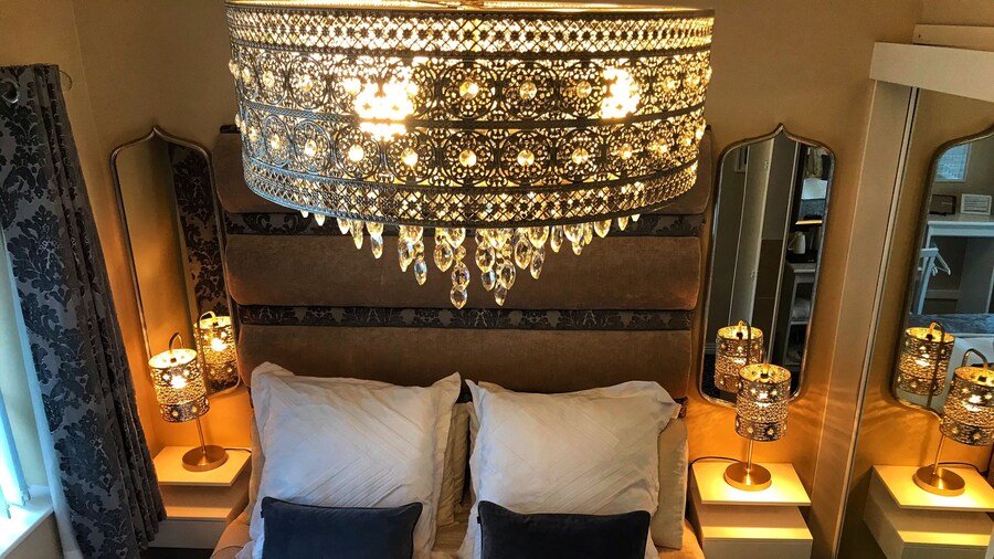 Elagh View Bed & Breakfast