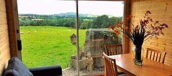 Elagh View Bed & Breakfast