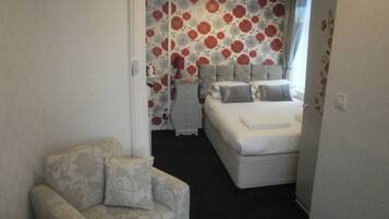 Double Room, Ensuite ( 7)