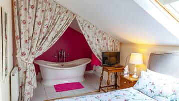 Suite, Private Bathroom (The Stables Suite) | Bathroom