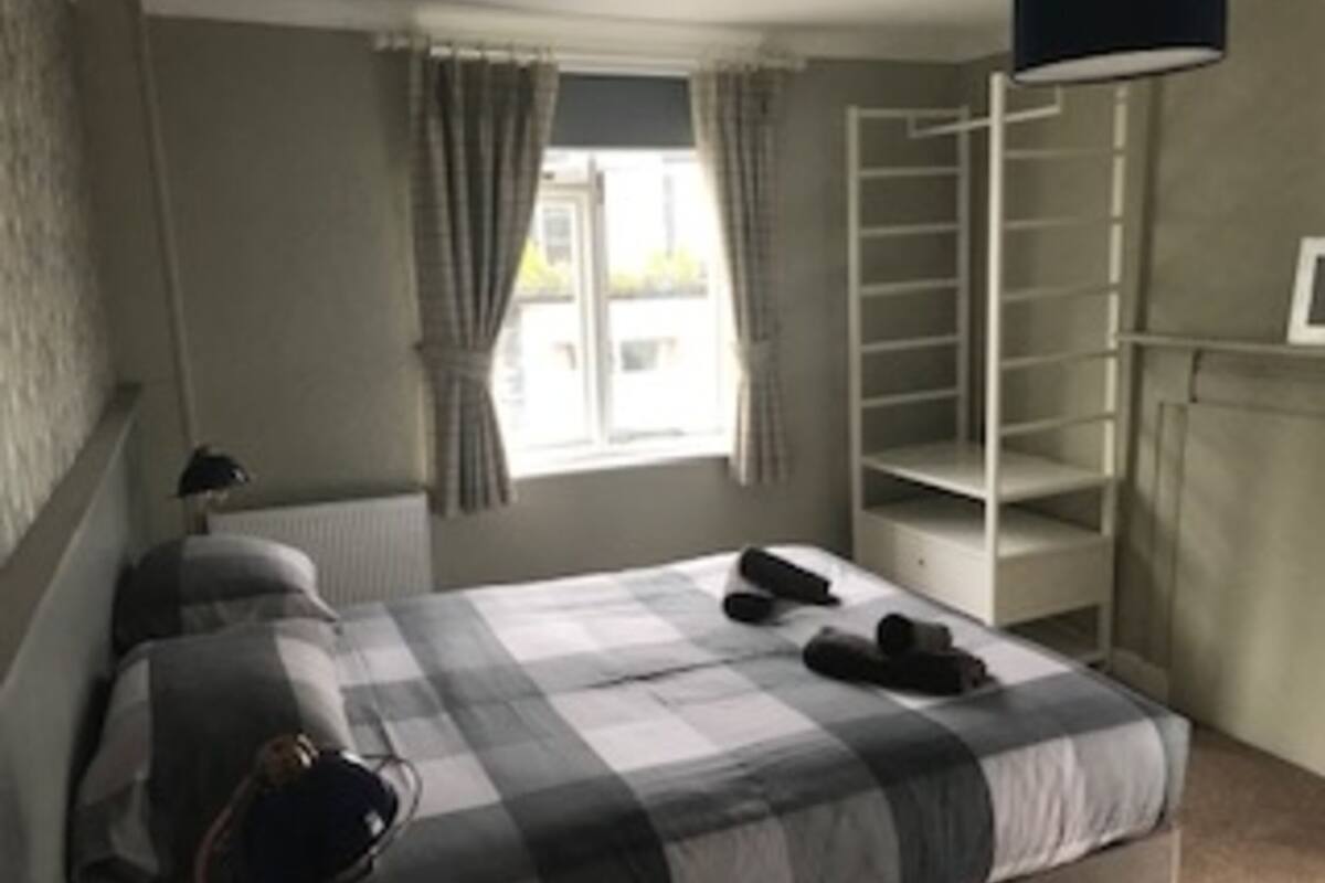 Kamar Double, ensuite