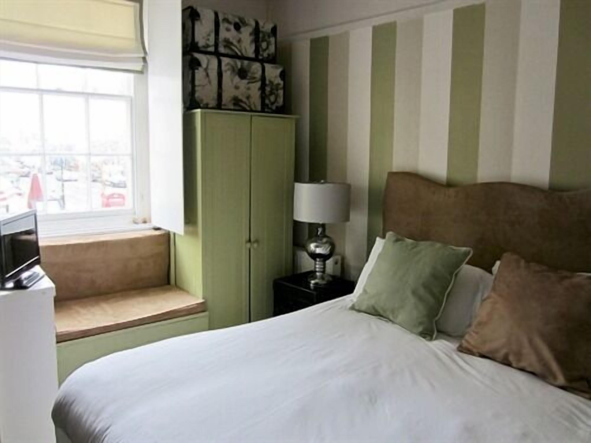 Double Room, Ensuite (Catherine) | 1 bedroom