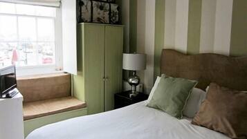 Double Room, Ensuite (Catherine)