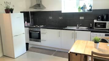 Lejlighed - eget badeværelse (Copthorne Mews Ub3 4bn ) | Privat køkken