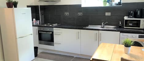 Departamento, baño en la habitación (Copthorne Mews Ub3 4bn ) | Cocina privada
