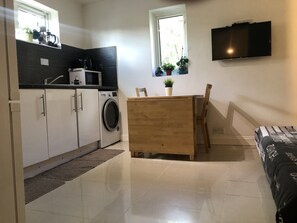 Apartamento, baño privado (Copthorne Mews Ub3 4bn   ) | Salón
