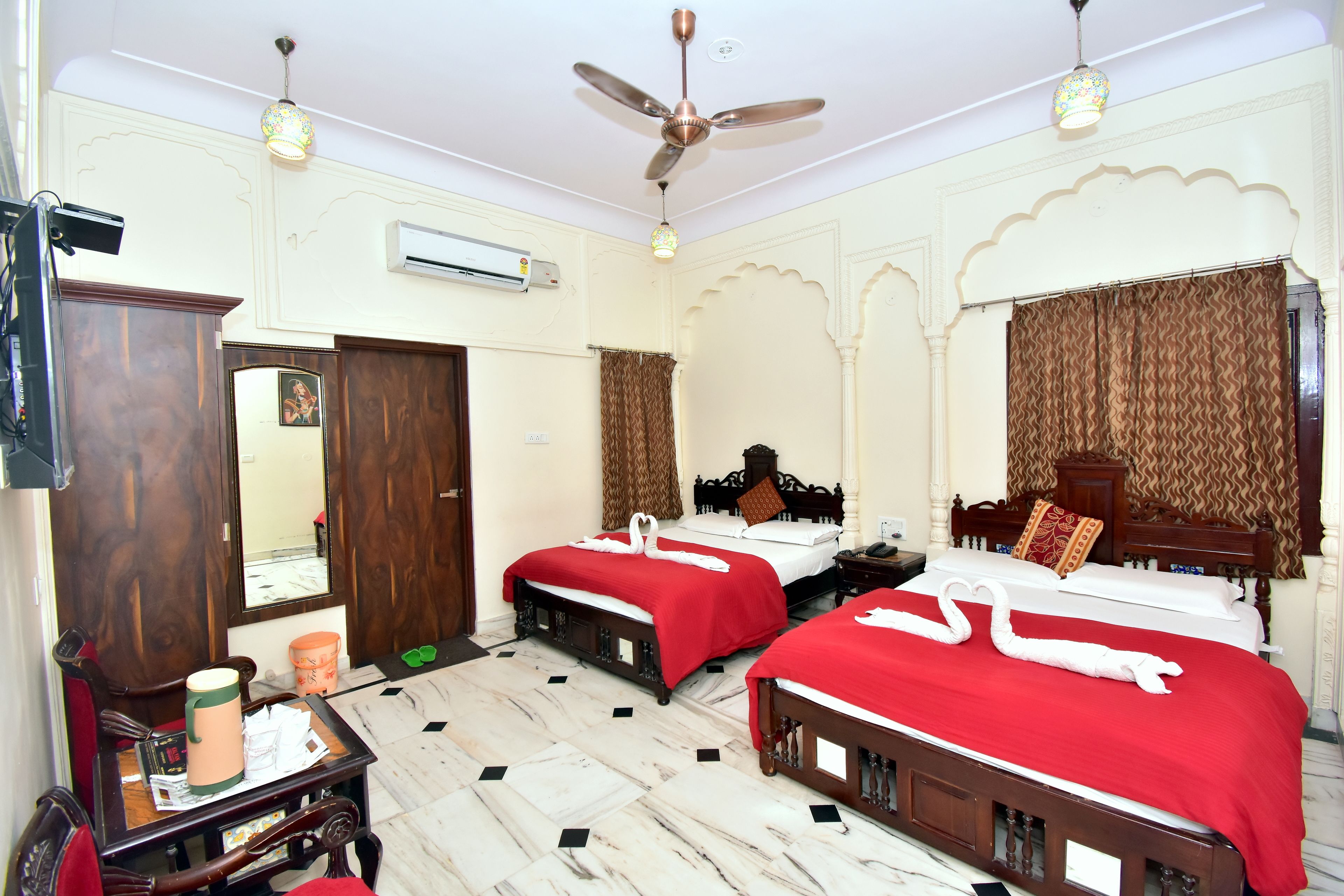 Foto - Hotel Kalyan