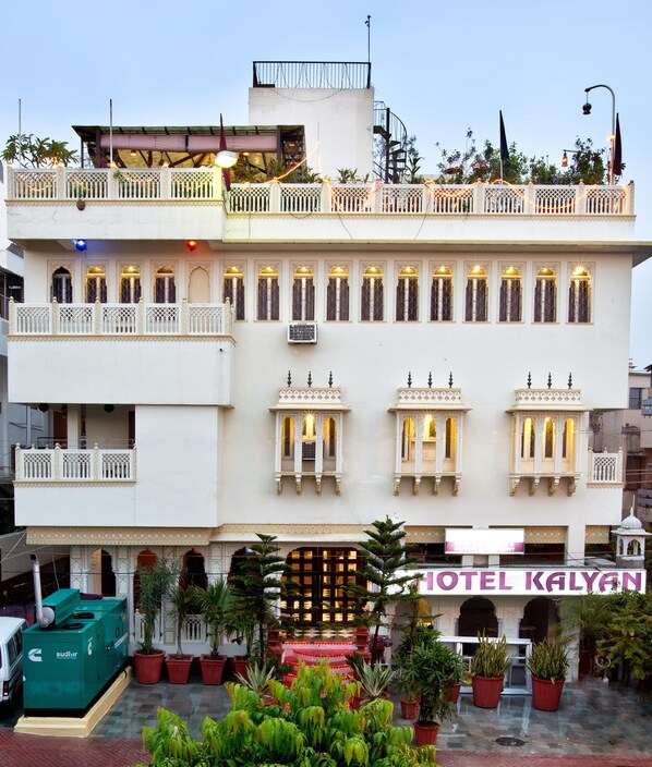 Front of property - Hotel Kalyan (Jaipur)
