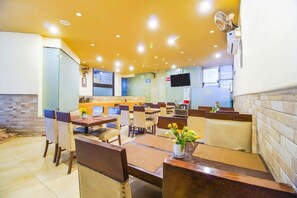 Dining - Hotel Marble Arch (New Delhi)