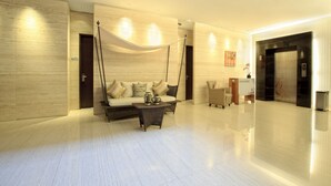 Lobby lounge - Rasuna Icon Hotel (Jakarta)