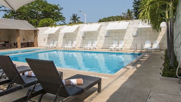 Outdoor pool, open 7:00 AM to 7:00 PM, sun loungers