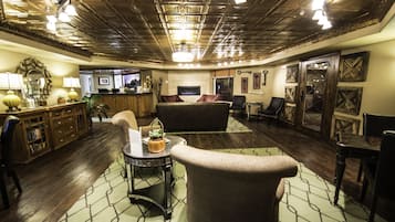 Lounge στο λόμπι