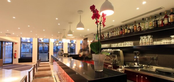 Bar (en la propiedad)