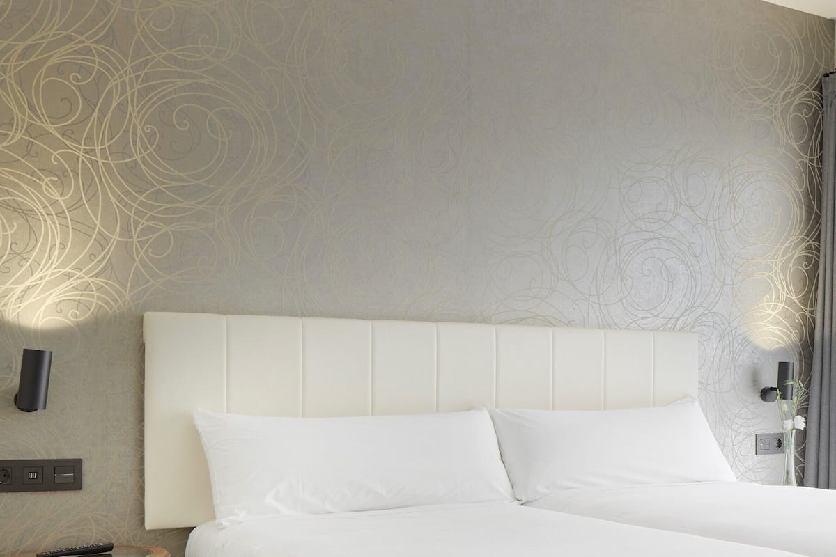 Single Room | 12 bedrooms, down duvets, minibar, in-room safe