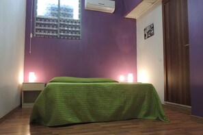Habitación básica doble, baño privado | Vistas desde la habitación