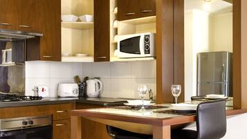 1 bedroom, premium bedding, Select Comfort beds, individually decorated