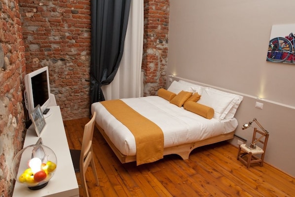 Room - Magazzini San Domenico (Turin)