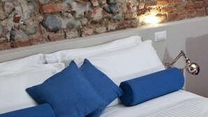 Room - Magazzini San Domenico (Turin)