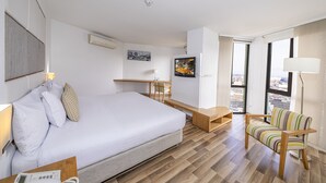 Deluxe Room | View from room - Hotel Cosmos Cali (Cali)