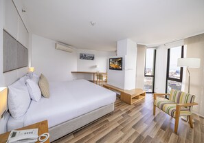 Deluxe Room | View from room - Hotel Cosmos Cali (Cali)