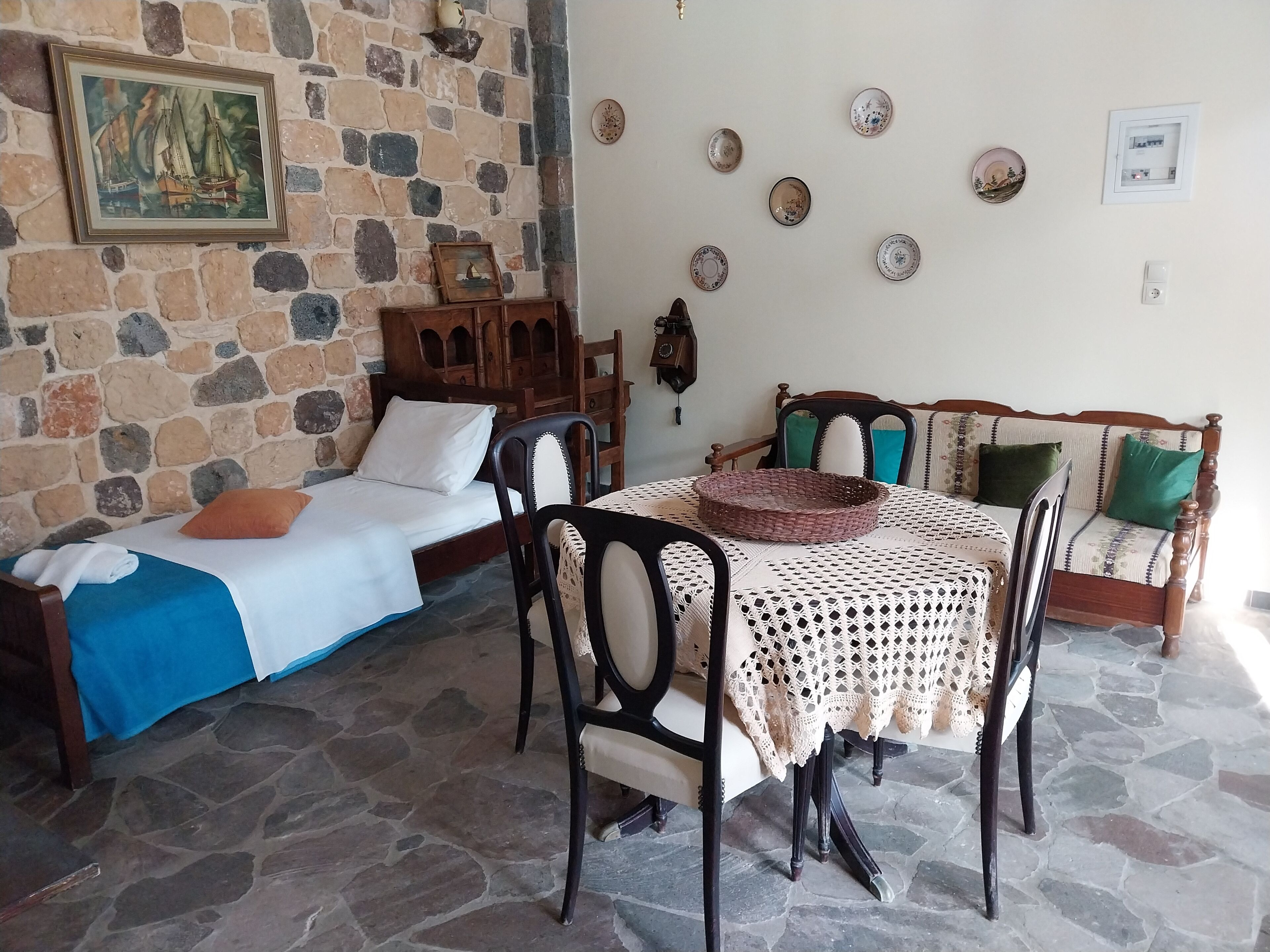 Aphaia Suite, Ground Floor, Garden View | Biancheria in cotone egiziano, biancheria da letto di alta qualità
