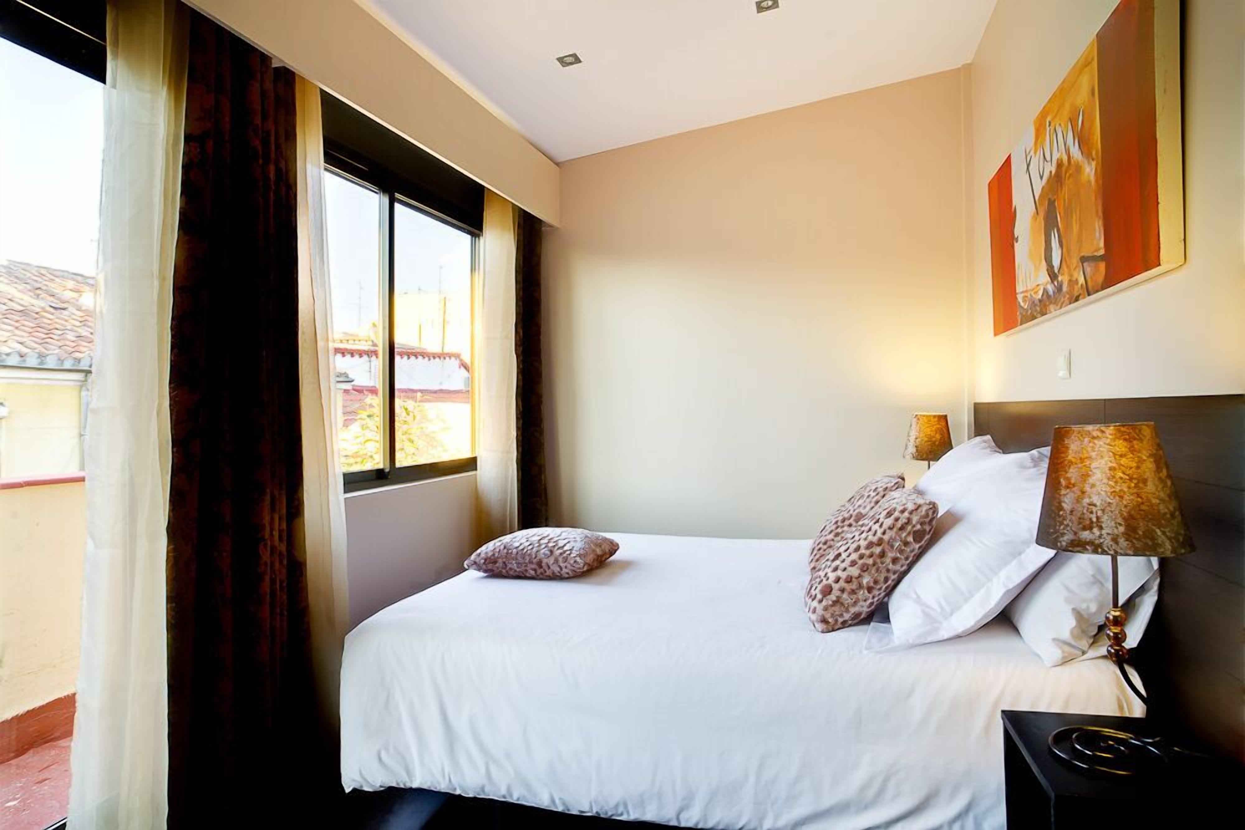 suite, terrace | desk, iron/ironing board, free wifi, bed sheets