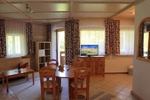 Apartment, Kitchenette | Premium bedding, in-room safe, rollaway beds, free WiFi - Hotel Alpenhaus Evianquelle (Bad Gastein)