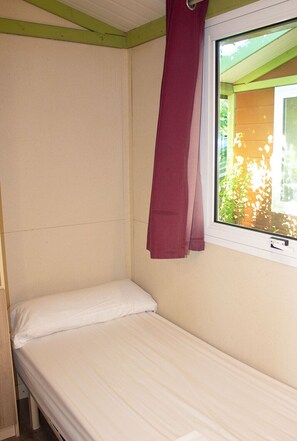 Bungalow de 2 habitaciones para 5 personas | Decoración personalizada, muebles diferentes y escritorio 