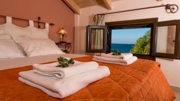 Duplex, 2 Bedrooms, Sea View | In-room safe, individually decorated, individually furnished