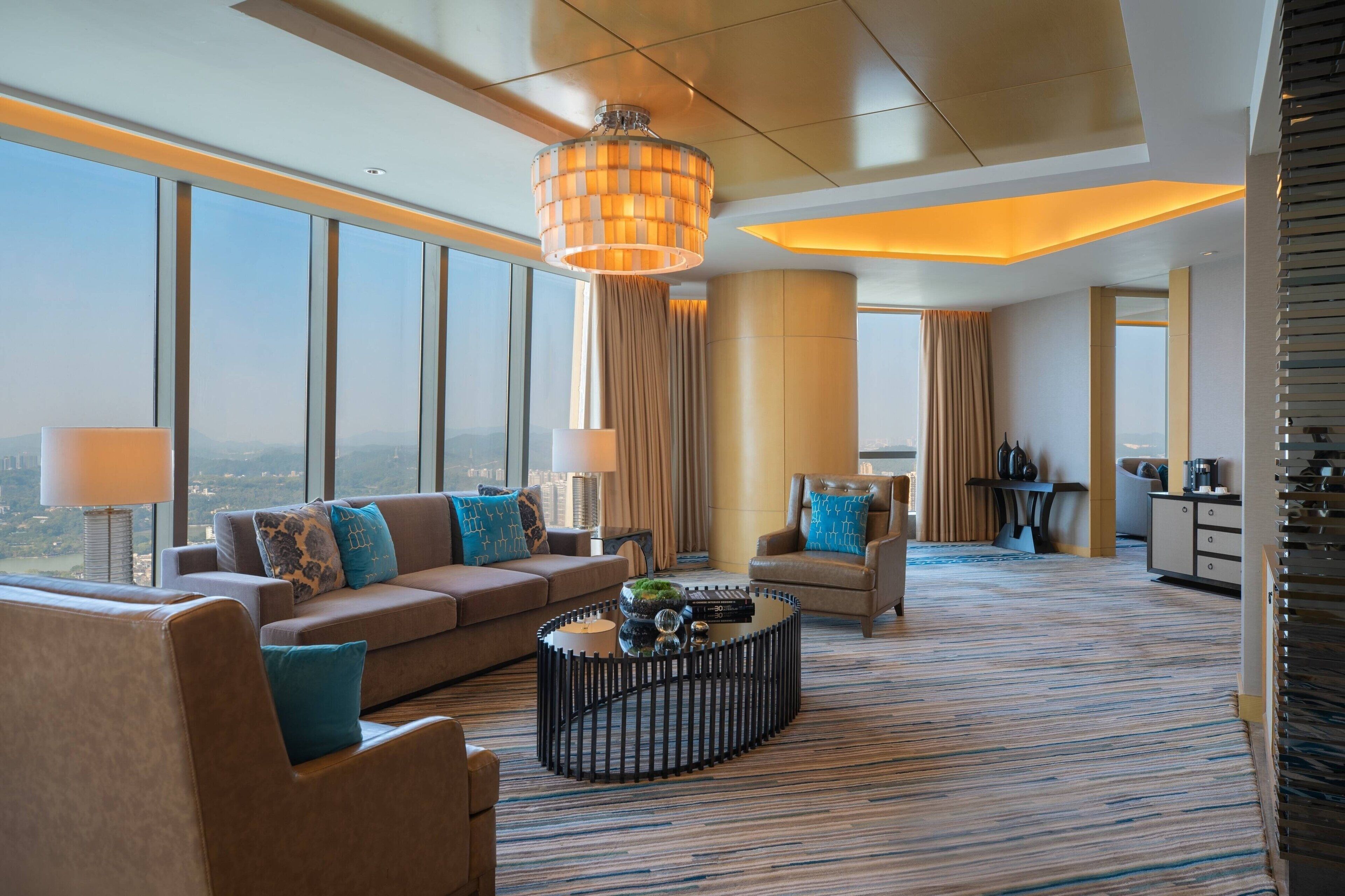 club suite, 1 bedroom | living room | lcd tv, pay films