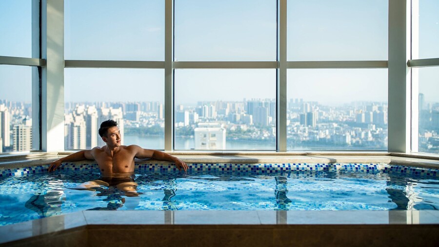 Renaissance Huizhou Hotel