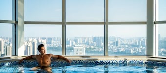 Renaissance Huizhou Hotel
